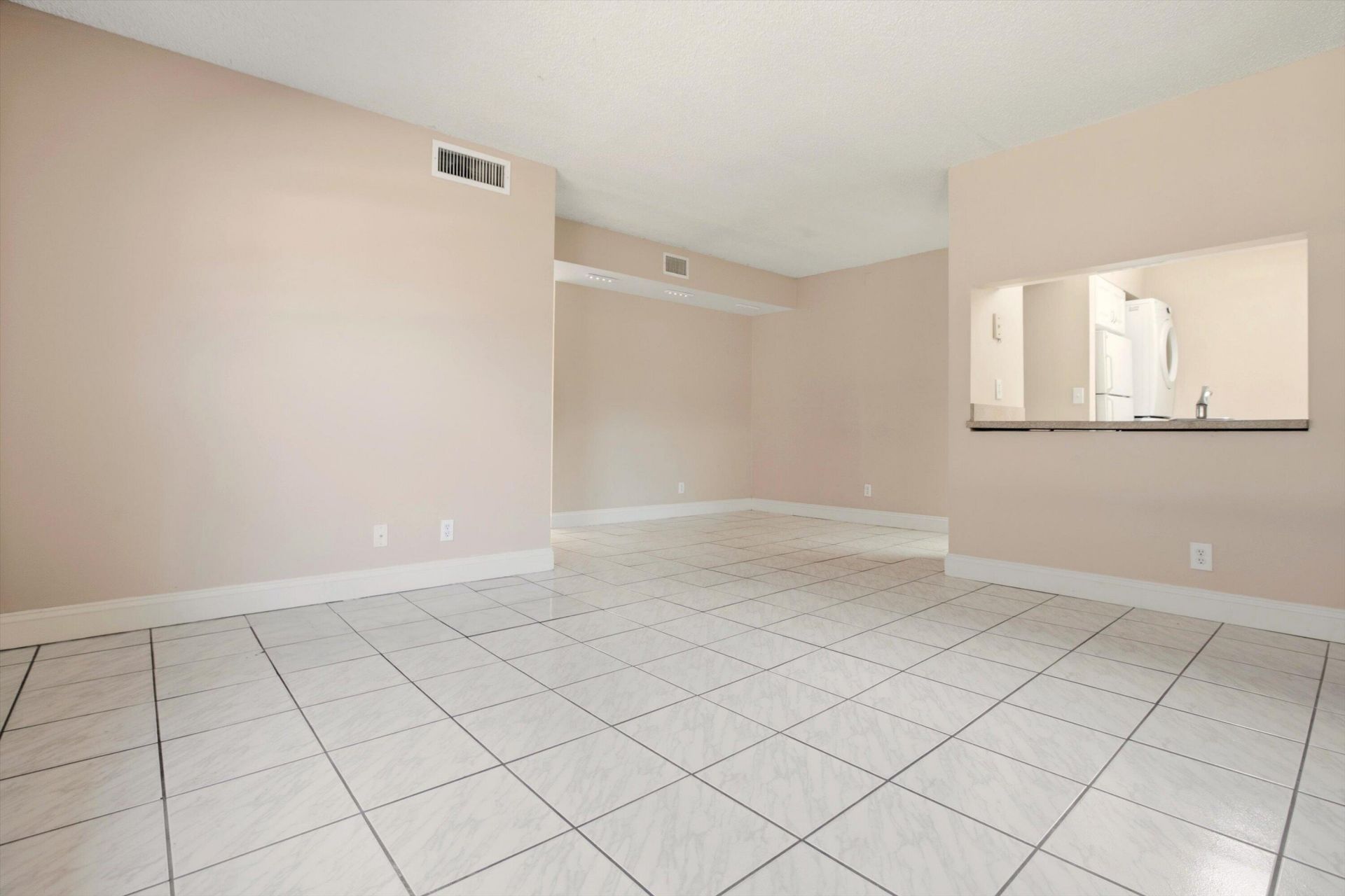 10049 Winding Lake Road, Unit 104, Sunrise, FL 33351 Photo