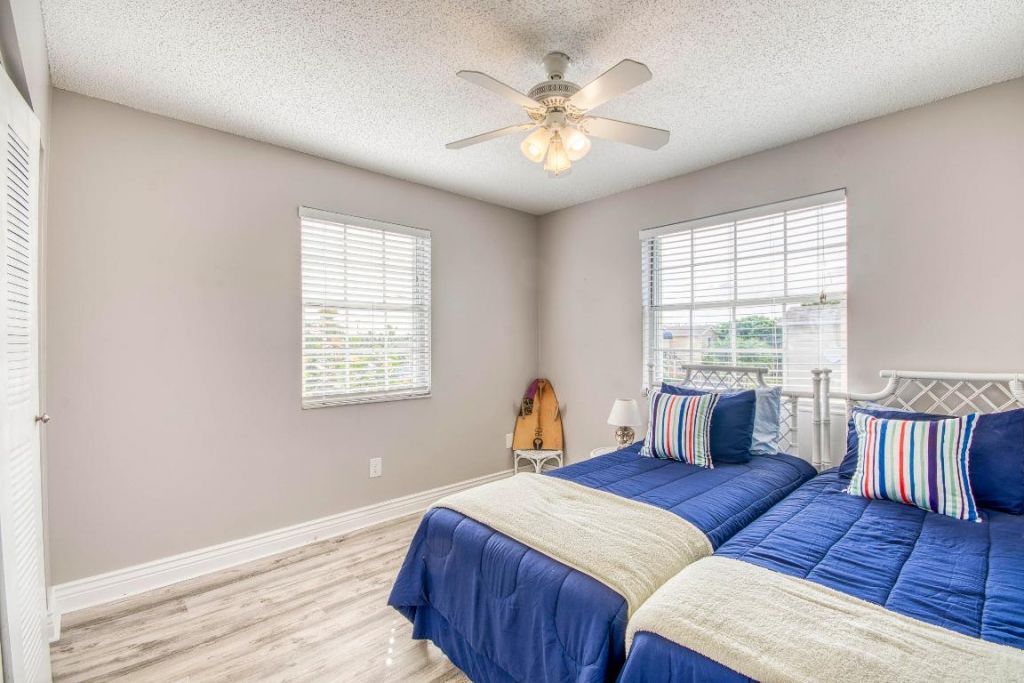 619 Waterside Drive, Hypoluxo, FL 33462 Photo