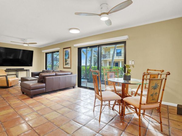 300 Inlet Way, Unit 2, Palm Beach Shores, FL 33404