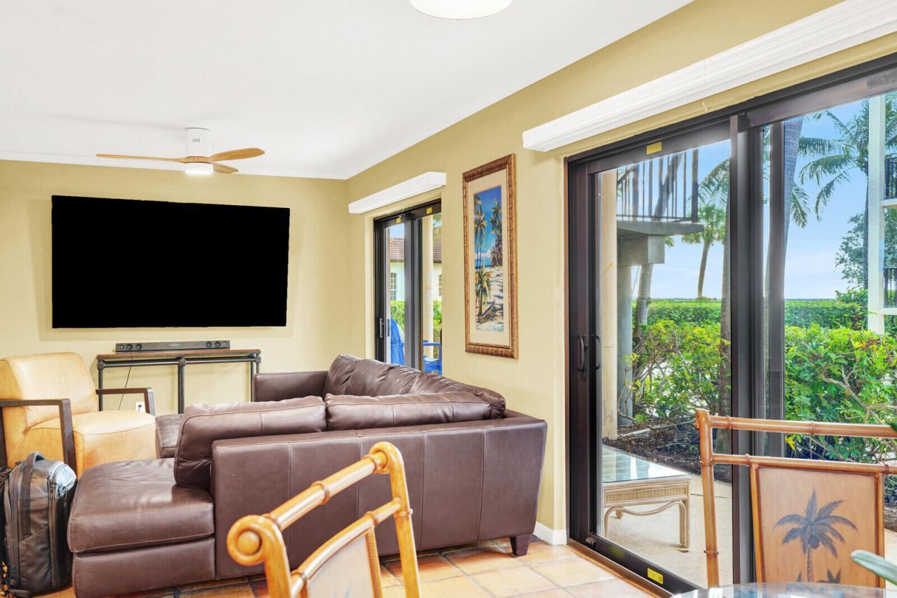 300 Inlet Way, Unit 2, Palm Beach Shores, FL 33404 Photo