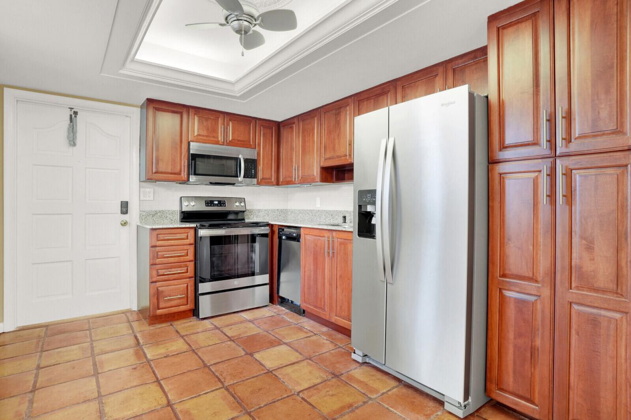 300 Inlet Way, Unit 2, Palm Beach Shores, FL 33404 Photo