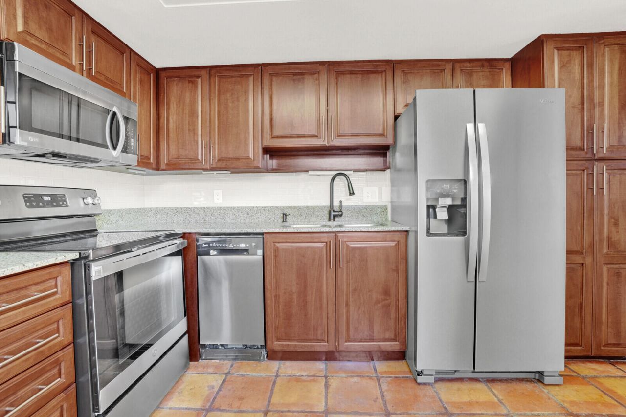 300 Inlet Way, Unit 2, Palm Beach Shores, FL 33404 Photo