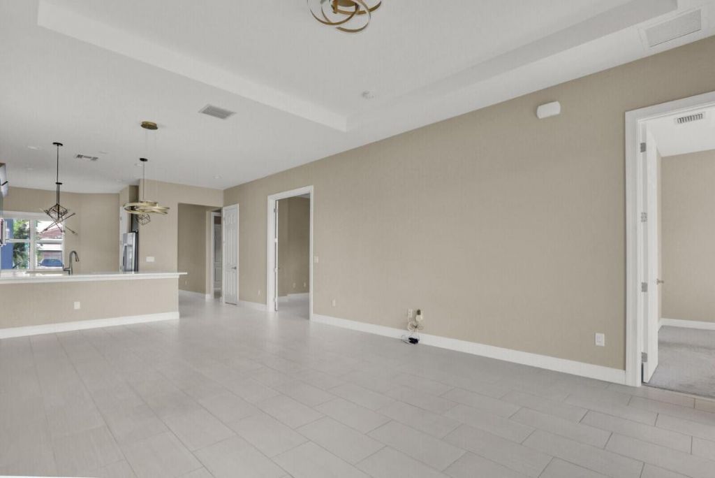 9273 SW Pepoli Way, Port Saint Lucie, FL 34987 Photo