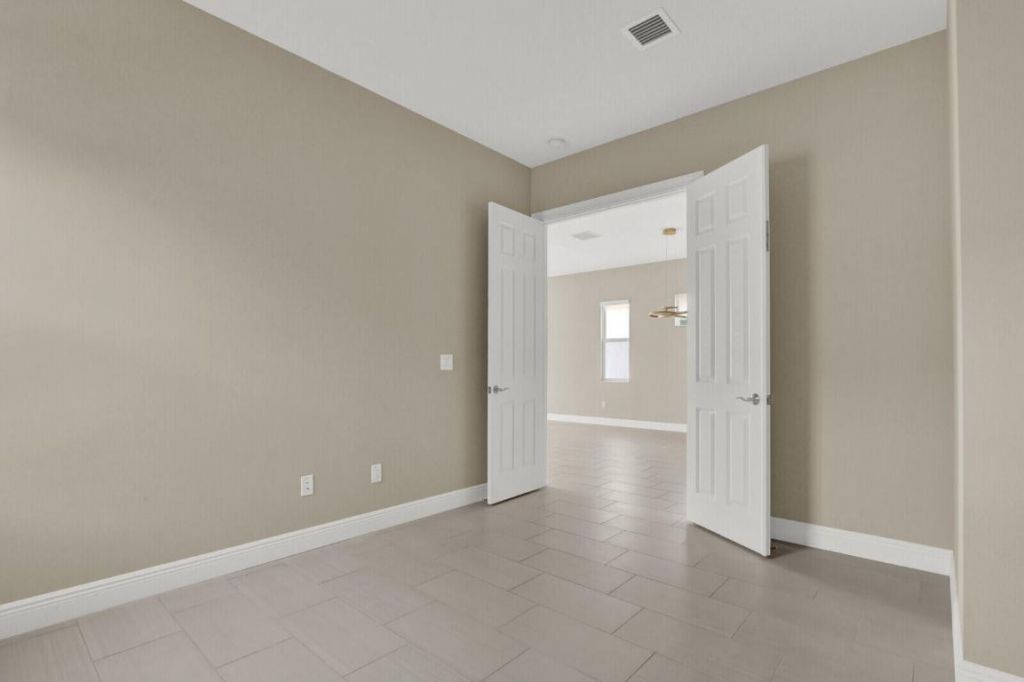 9273 SW Pepoli Way, Port Saint Lucie, FL 34987 Photo