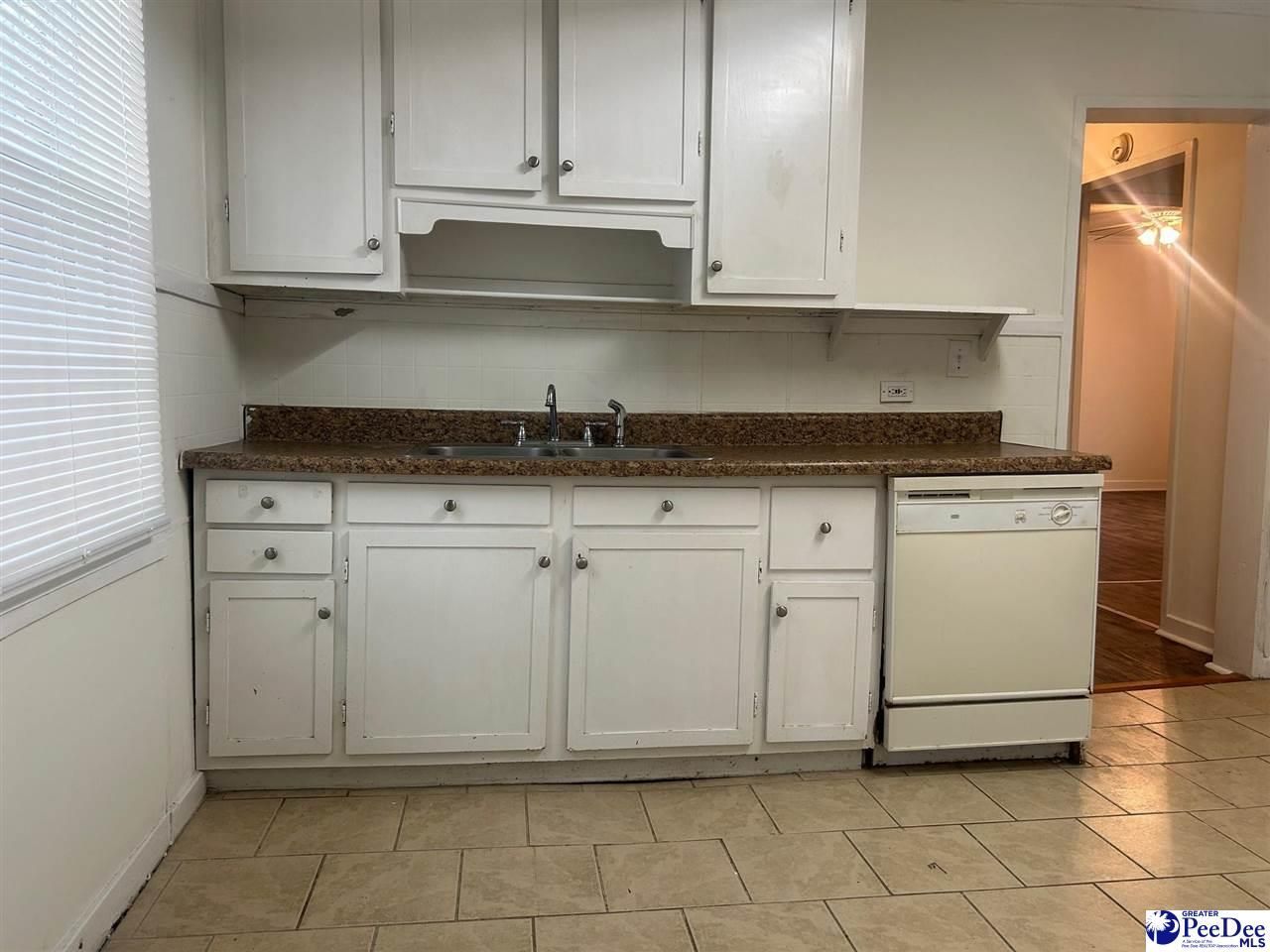 848 Lynwood Drive Photo 5