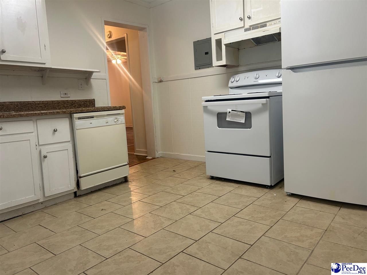 848 Lynwood Drive Photo 6