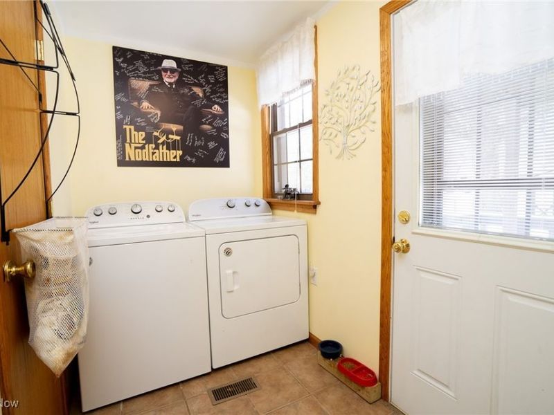 672 S Stateline Road, Masury, OH 44438 Photo 13