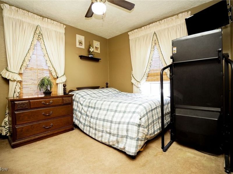 672 S Stateline Road, Masury, OH 44438 Photo 17