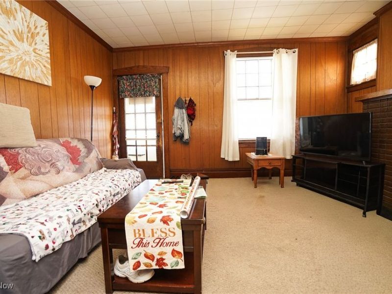 676 S Stateline Road, Masury, OH 44438 Photo 2