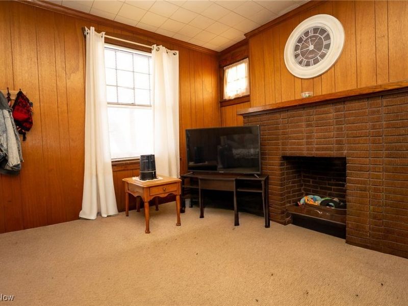 676 S Stateline Road, Masury, OH 44438 Photo 4