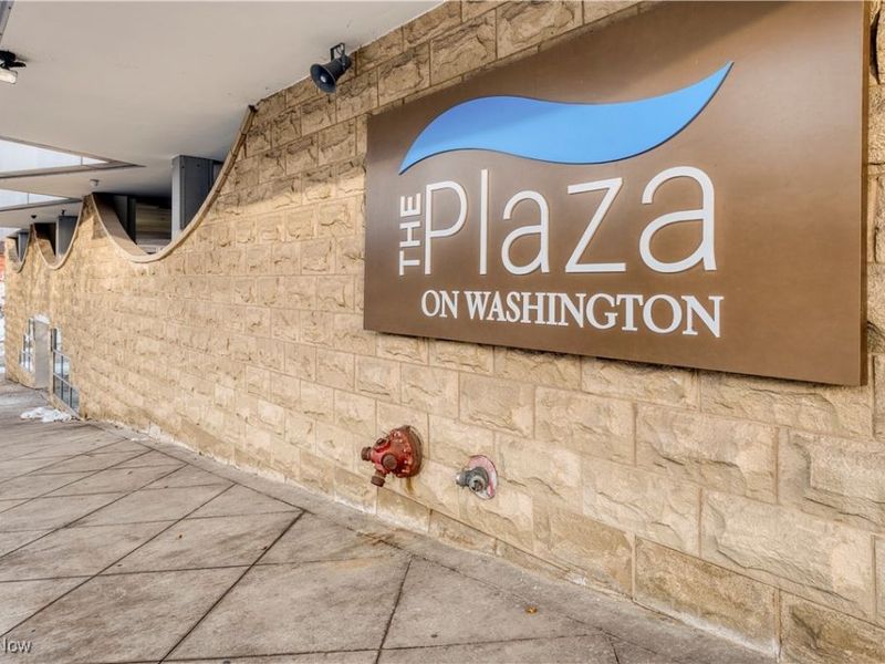 1237 Washington Avenue, Unit 1203, Cleveland, OH 44113 Photo 2