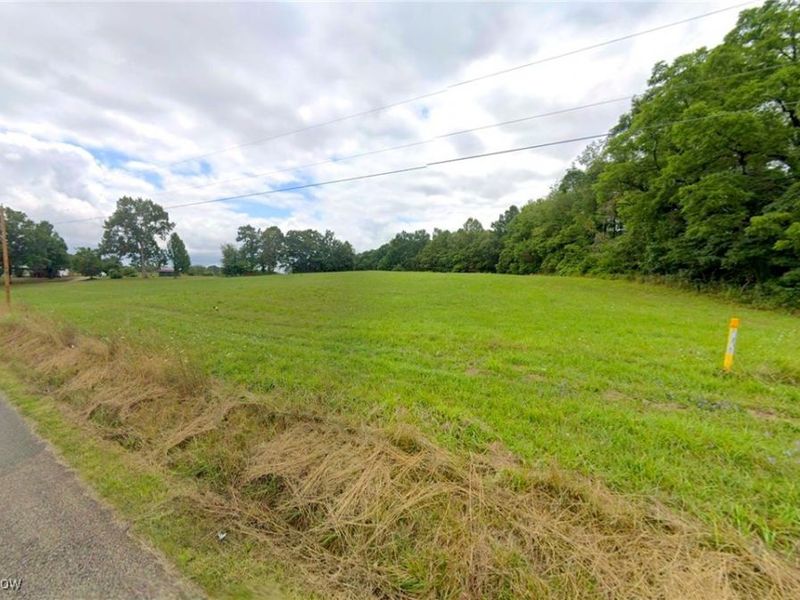 Cinder Road, Bergholz, OH 43908 Photo 2