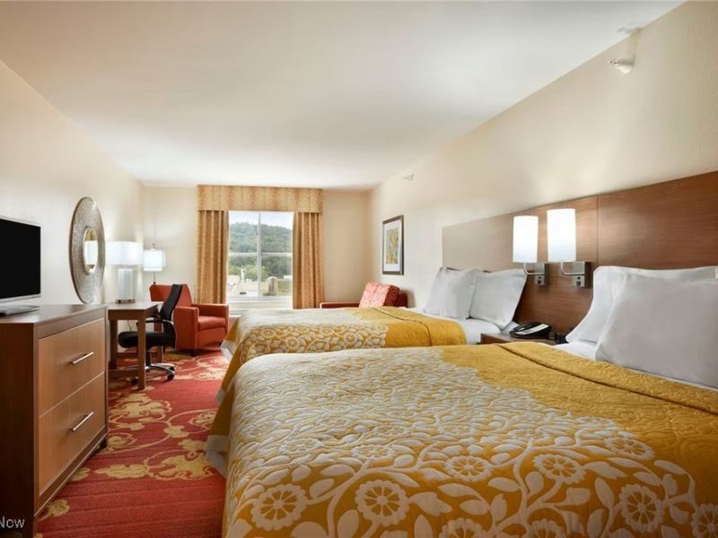 43945 Marietta Road, Caldwell, OH 43724 Photo 12