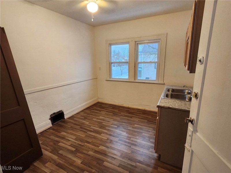 13322 Caine Avenue, Cleveland, OH 44105 Photo 17