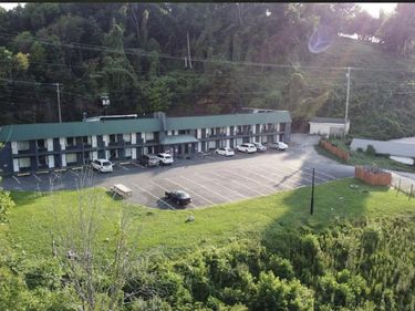 1798 S Wilderness Road, Mt Vernon, KY 40456