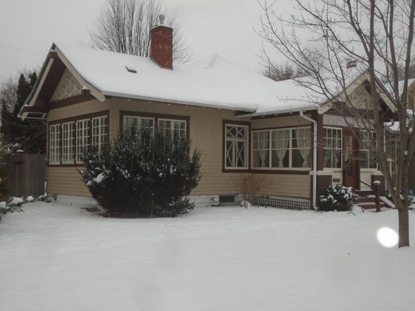 1048 Linwood Avenue, Saint Paul, MN 55105