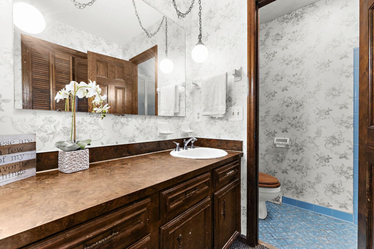 100 Flicker Lane Photo 23