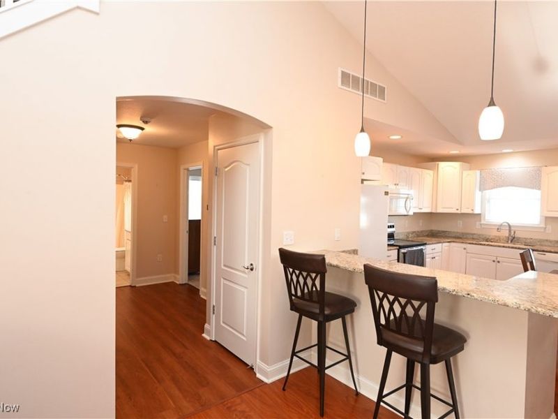 170 Sandy Court, Unit 7, New Middletown, OH 44442 Photo 11