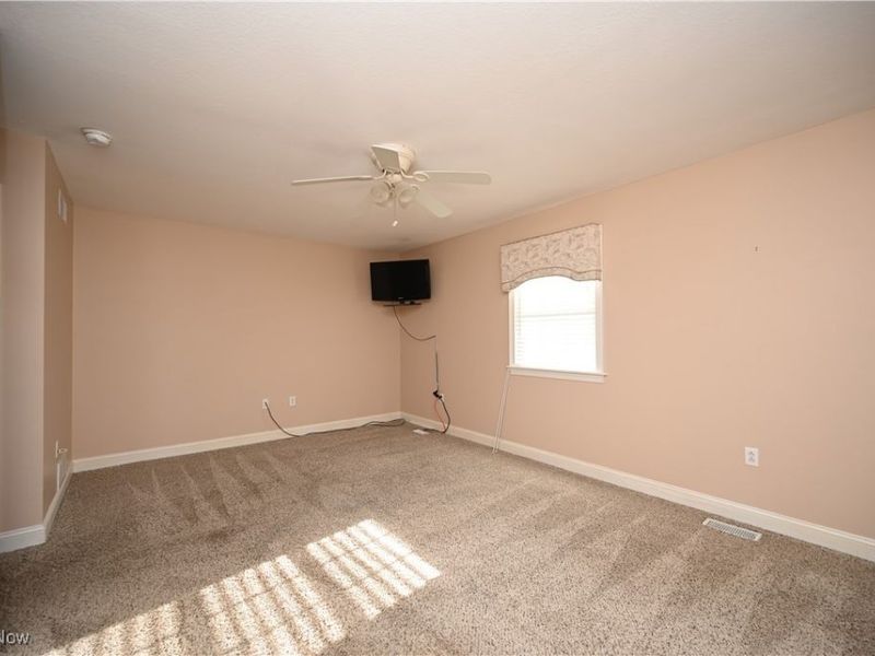 170 Sandy Court, Unit 7, New Middletown, OH 44442 Photo 21