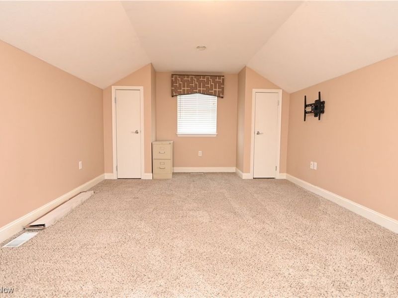 170 Sandy Court, Unit 7, New Middletown, OH 44442 Photo 23