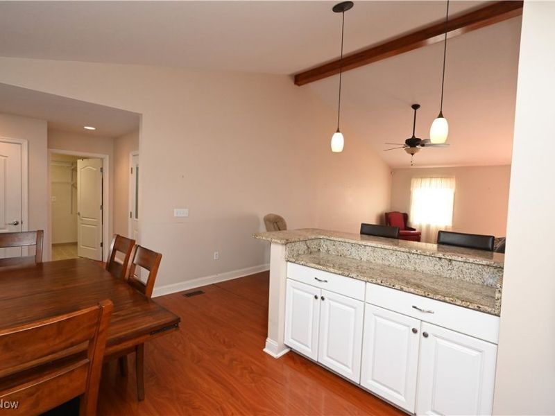 170 Sandy Court, Unit 7, New Middletown, OH 44442 Photo 9