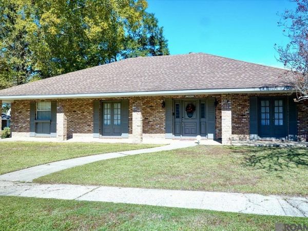 13805 House Of Lancaster Dr, Baton Rouge, LA 70816