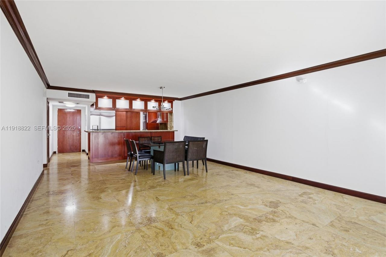 5555 Collins Ave, Unit 12N, Miami Beach, FL 33140 Photo