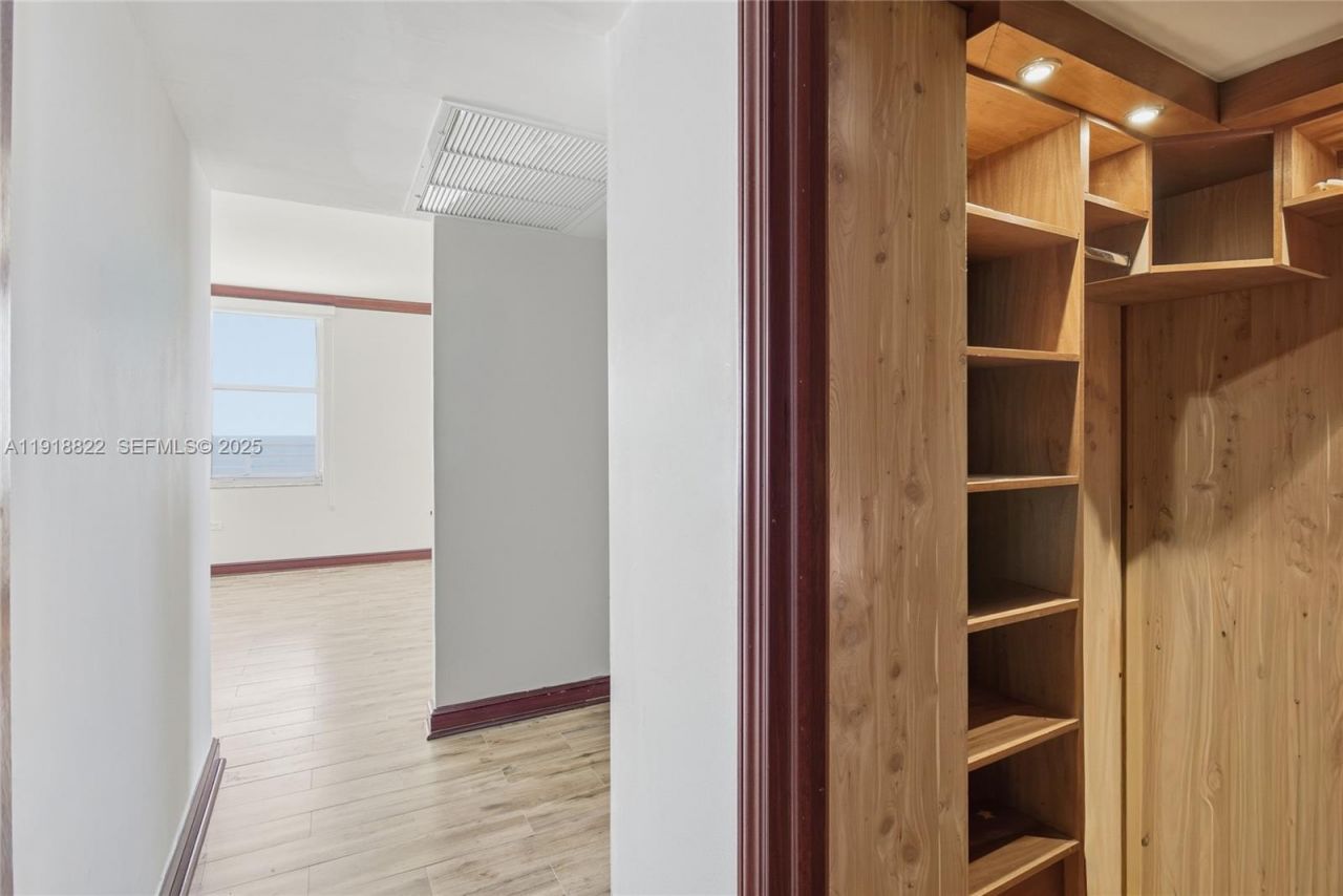 5555 Collins Ave, Unit 12N, Miami Beach, FL 33140 Photo