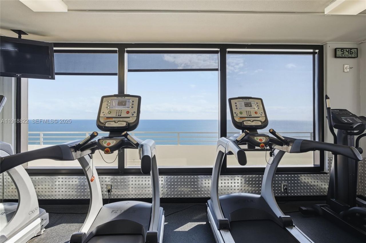 5555 Collins Ave, Unit 12N, Miami Beach, FL 33140 Photo