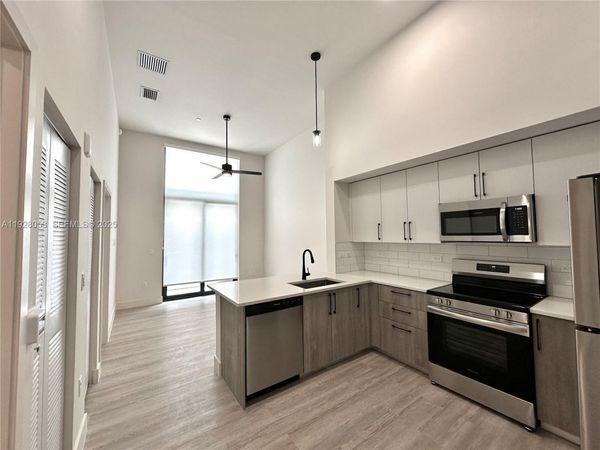 18412 Homestead Ave, Unit 110, Miami, FL 33157
