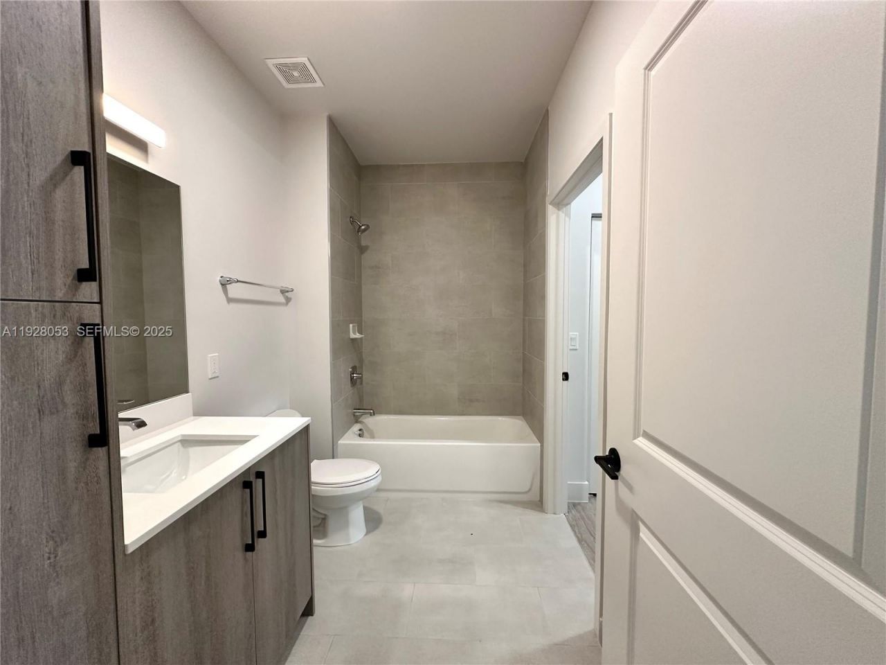 18412 Homestead Ave, Unit 110, Miami, FL 33157 Photo