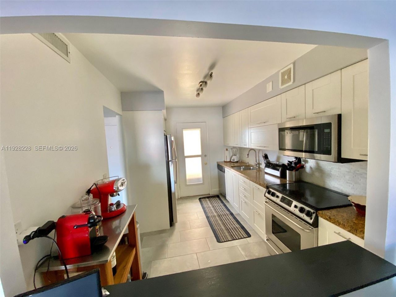 400 Golden Isles Dr, Unit 6, Hallandale Beach, FL 33009 Photo