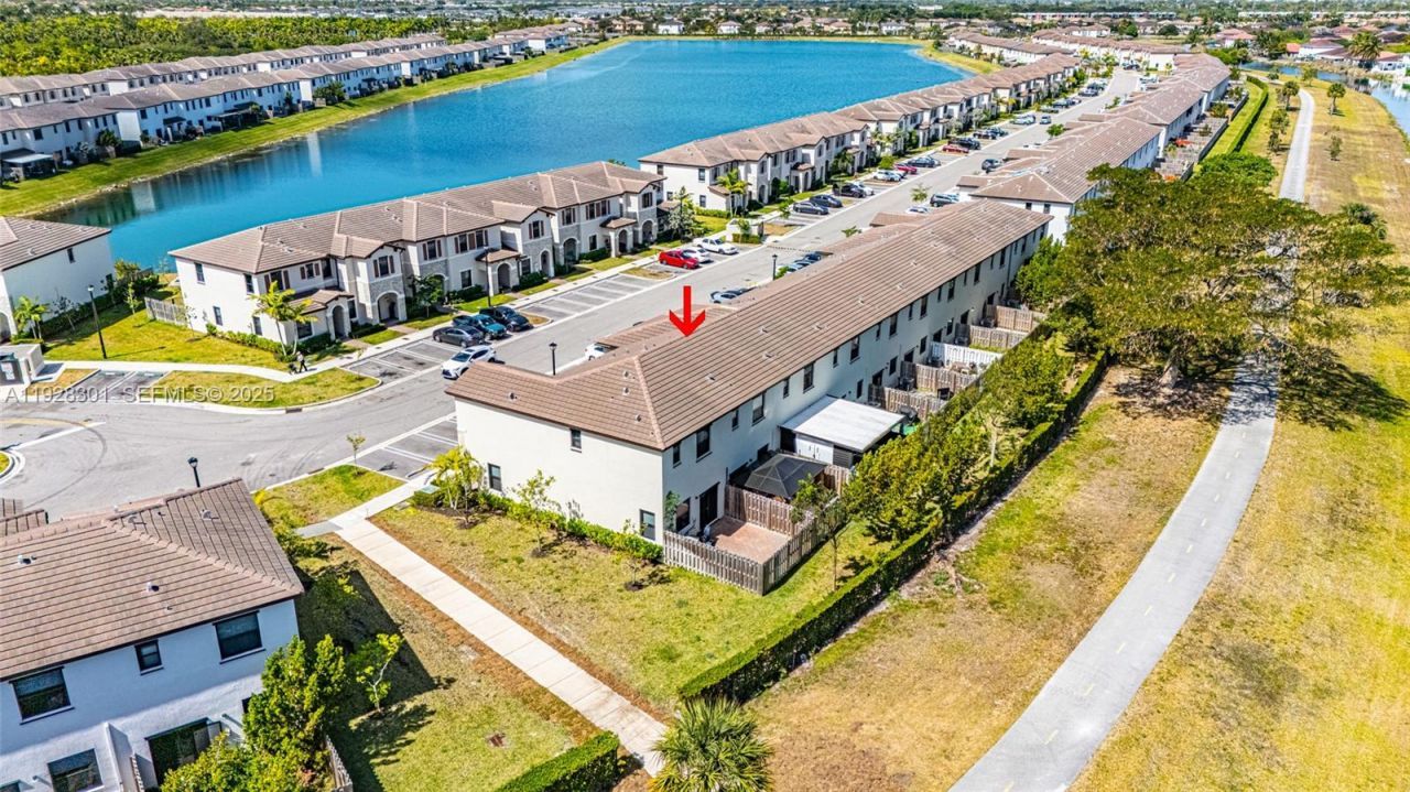 9917 SW 228th Terr, Miami, FL 33190 Photo