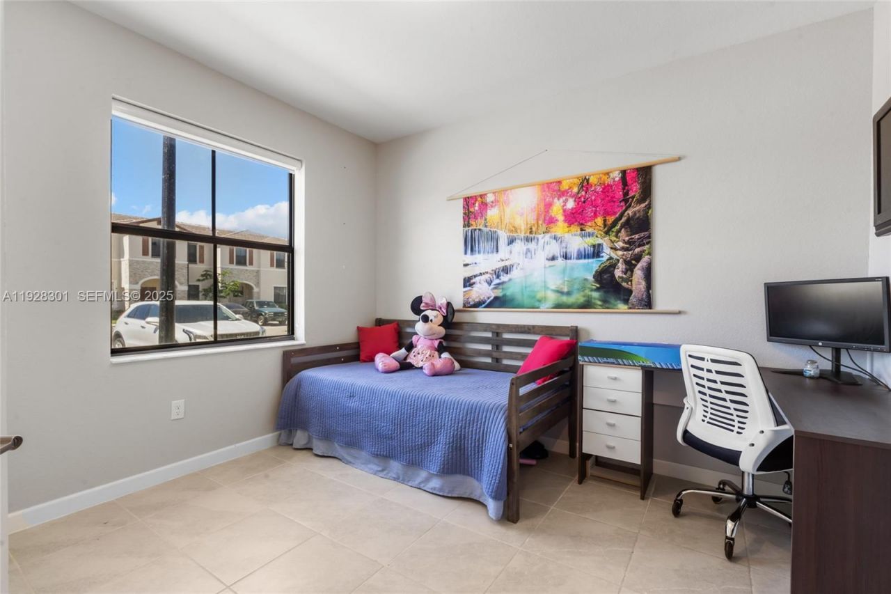 9917 SW 228th Terr, Miami, FL 33190 Photo