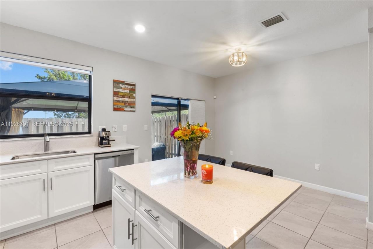 9917 SW 228th Terr, Miami, FL 33190 Photo