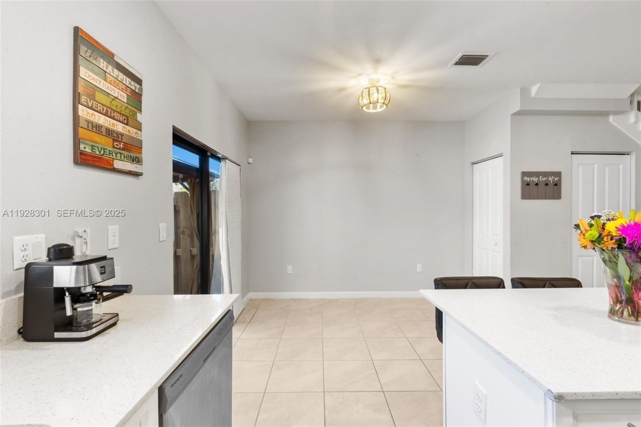 9917 SW 228th Terr, Miami, FL 33190 Photo