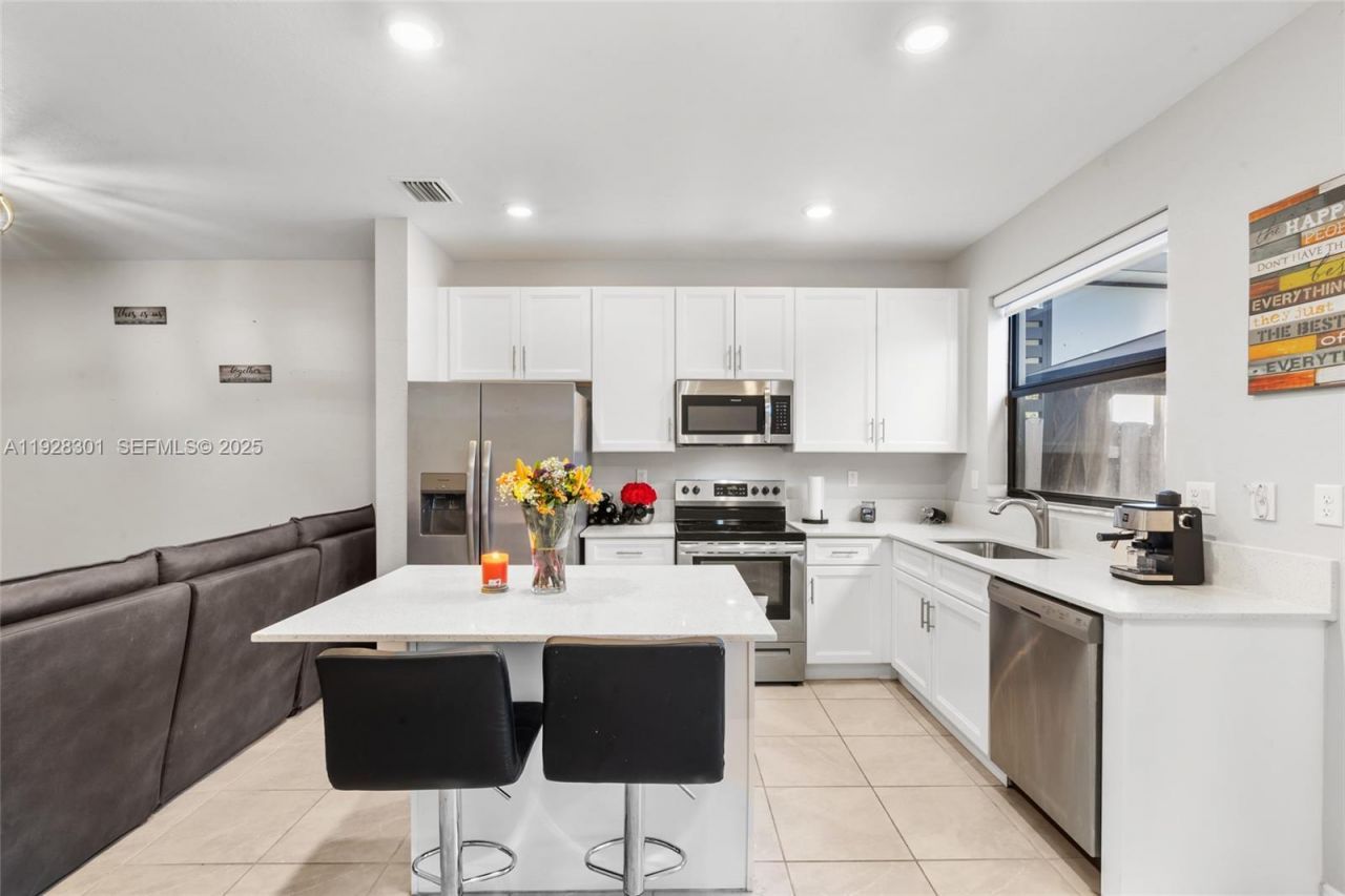 9917 SW 228th Terr, Miami, FL 33190 Photo