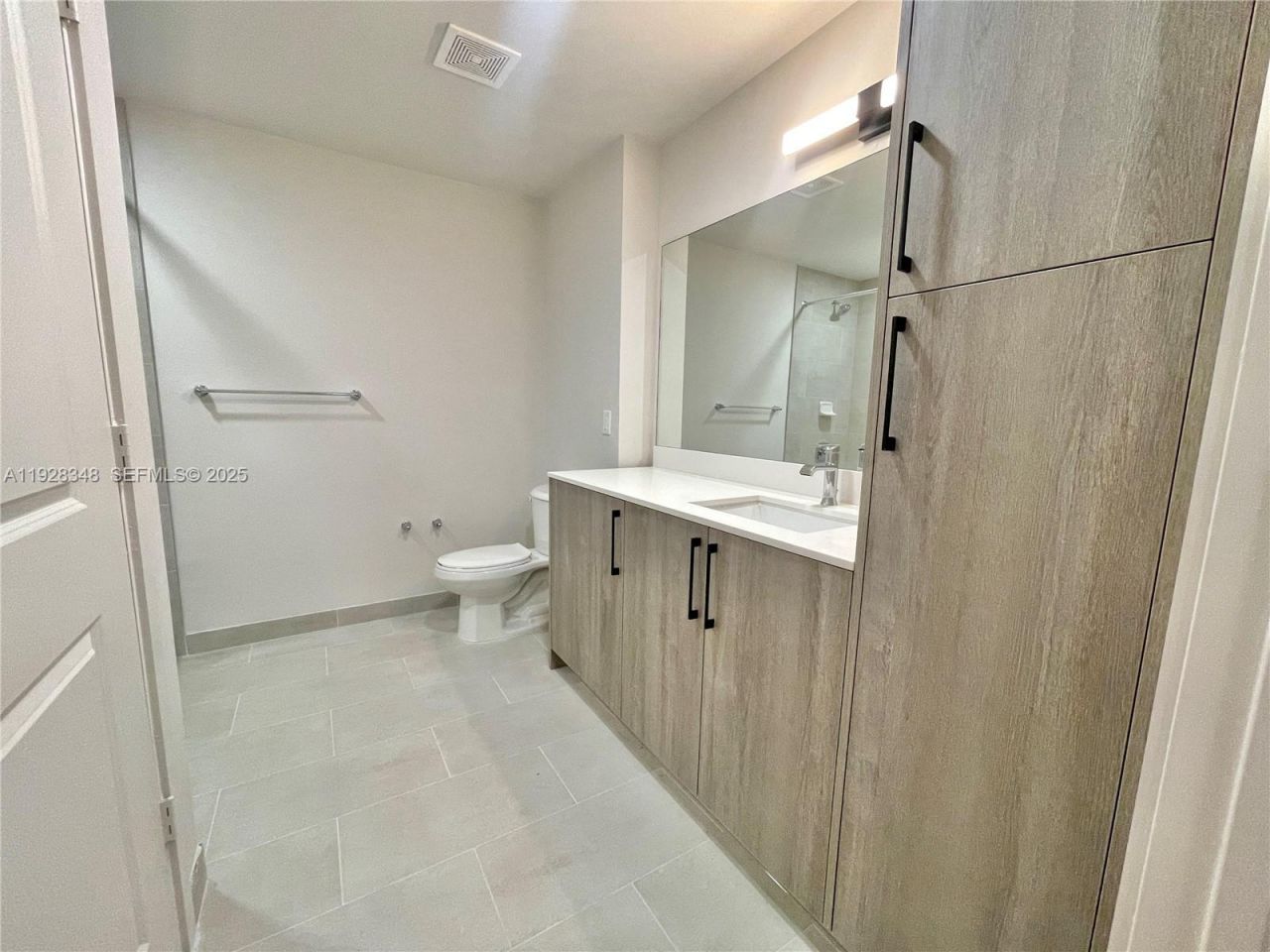 18412 Homestead Ave, Unit 124, Miami, FL 33157 Photo