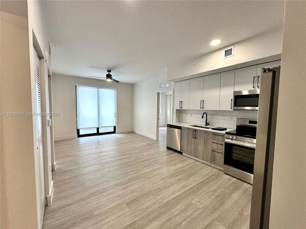 18412 Homestead Ave, Unit 438, Miami, FL 33157