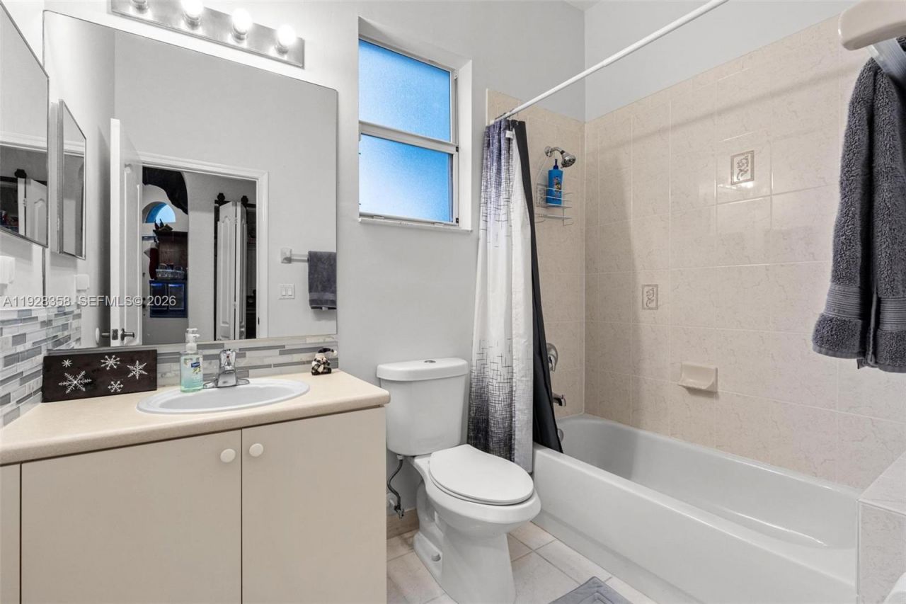 3712 NE 16th St, Homestead, FL 33033 Photo