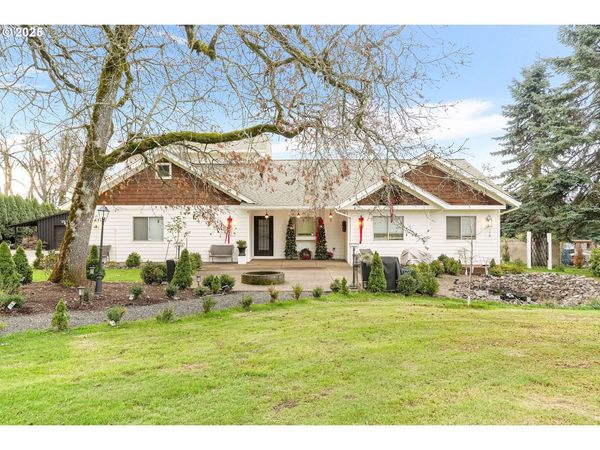 3547 STARLIGHT NE DR, Silverton, OR 97381