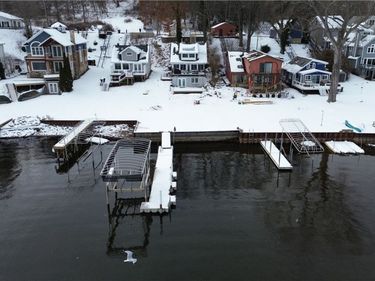 1350 Bay Shore Blvd, Rochester, NY 14609