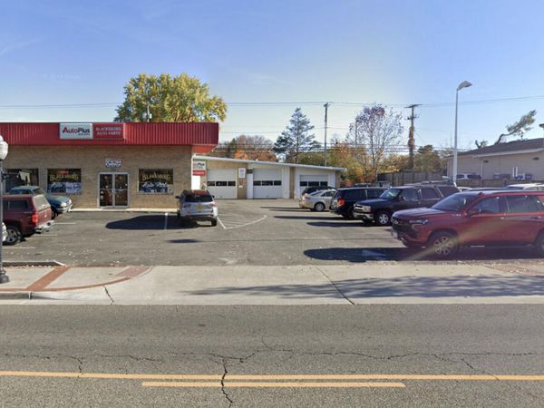 606 N Main Street, Blacksburg, VA 24060