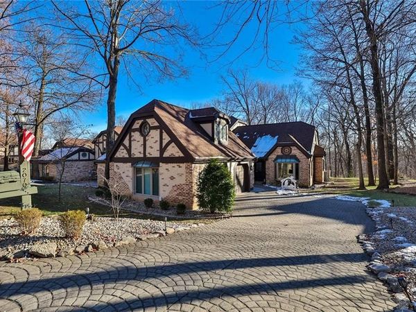 2070 Settlers Trail, Vandalia, OH 45377