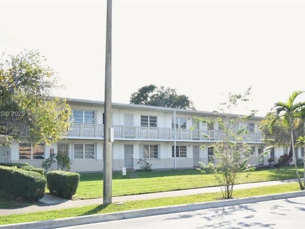 130 NE 202nd Ter, Unit S21, Miami Gardens, FL 33179