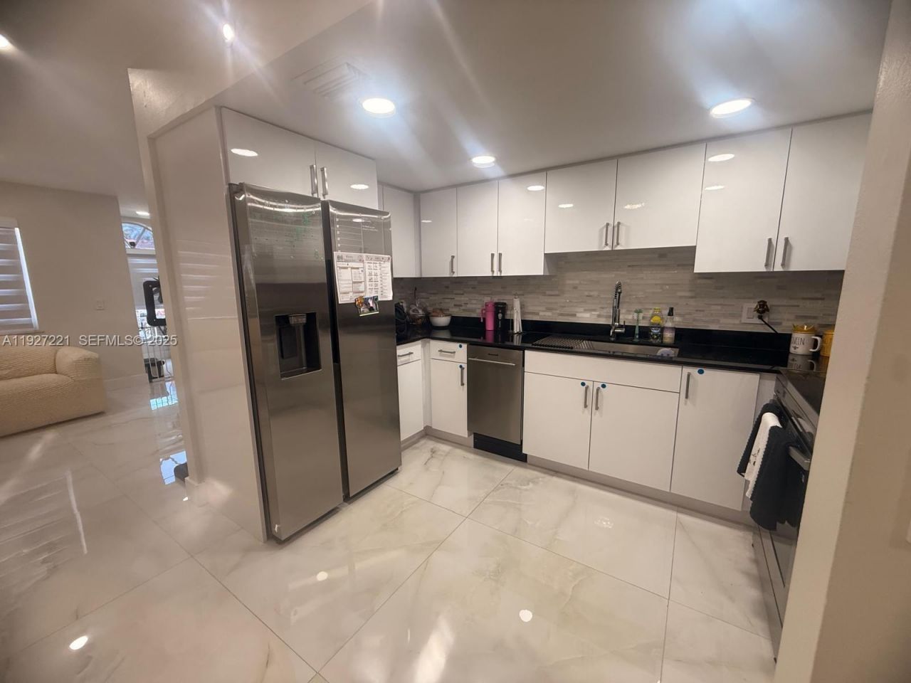 6864 NW 166th Ter, Unit 903, Miami Lakes, FL 33014 Photo