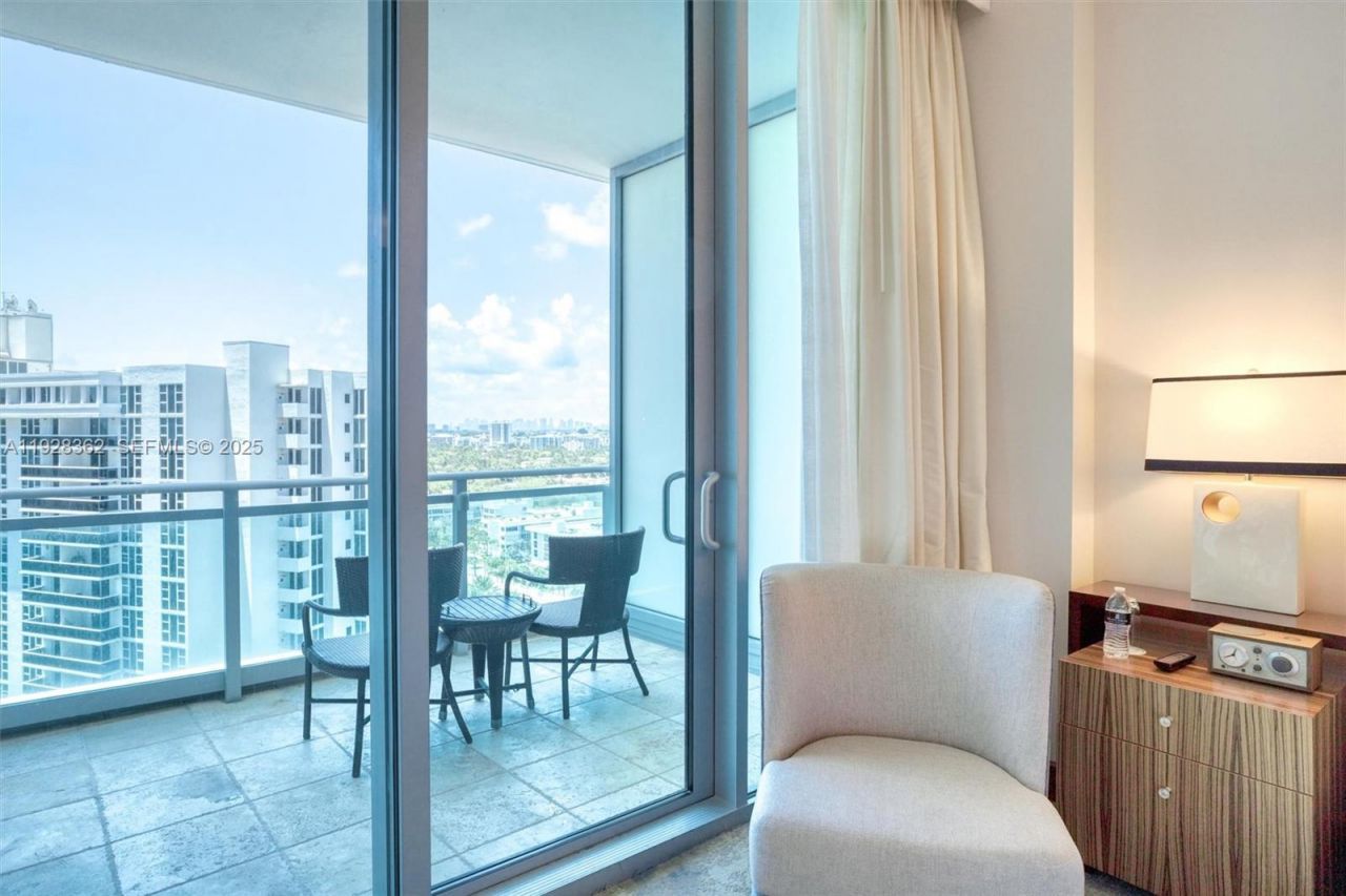 10295 Collins Ave., Unit 1014, Bal Harbour, FL 33154 Photo