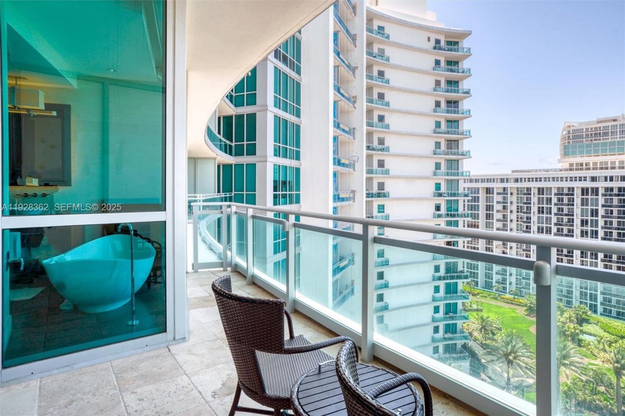 10295 Collins Ave., Unit 1014, Bal Harbour, FL 33154 Photo