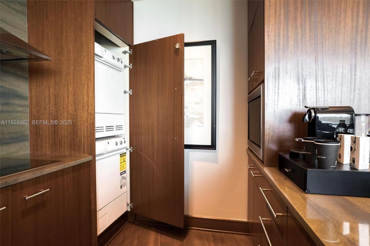 10295 Collins Ave., Unit 1014, Bal Harbour, FL 33154 Photo