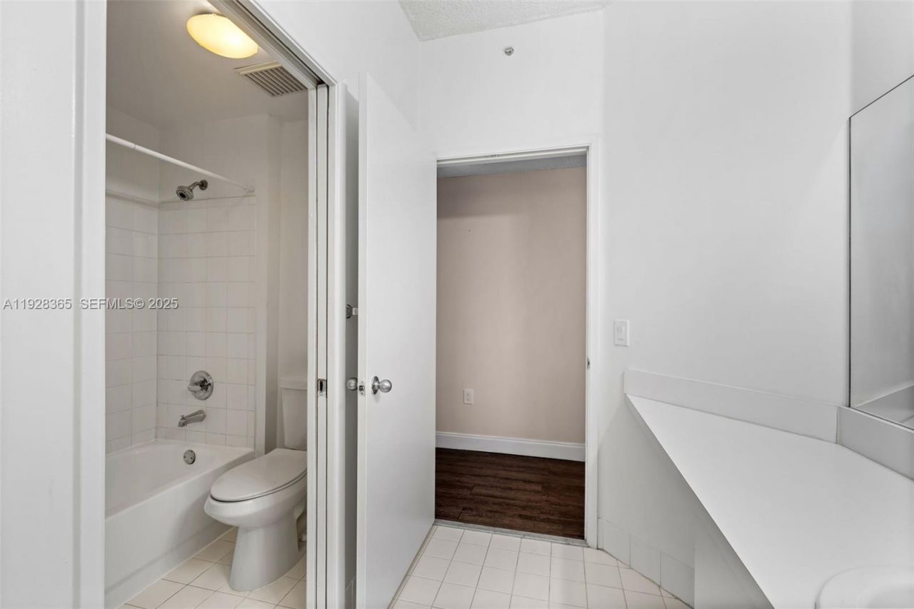 6976 SW 39th St, Unit G102, Davie, FL 33314 Photo